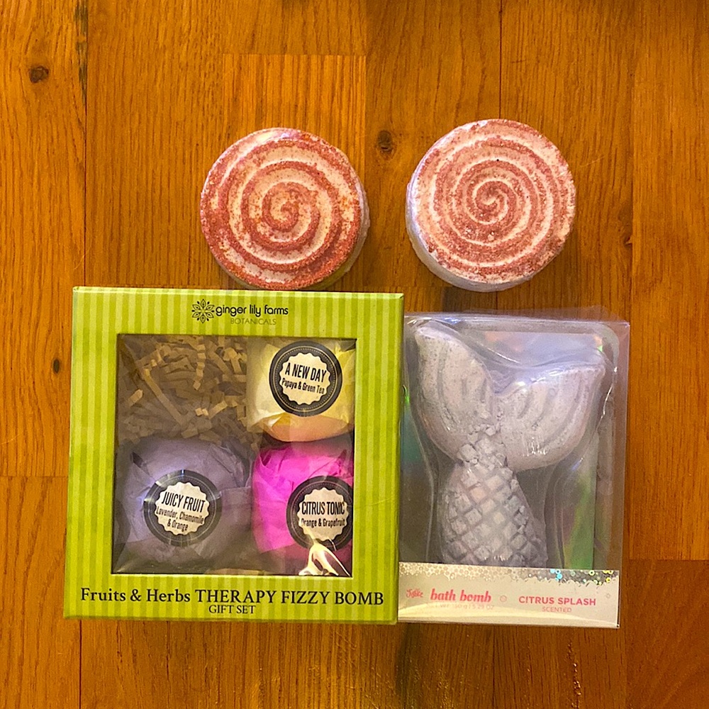 Assorted bath bombs
